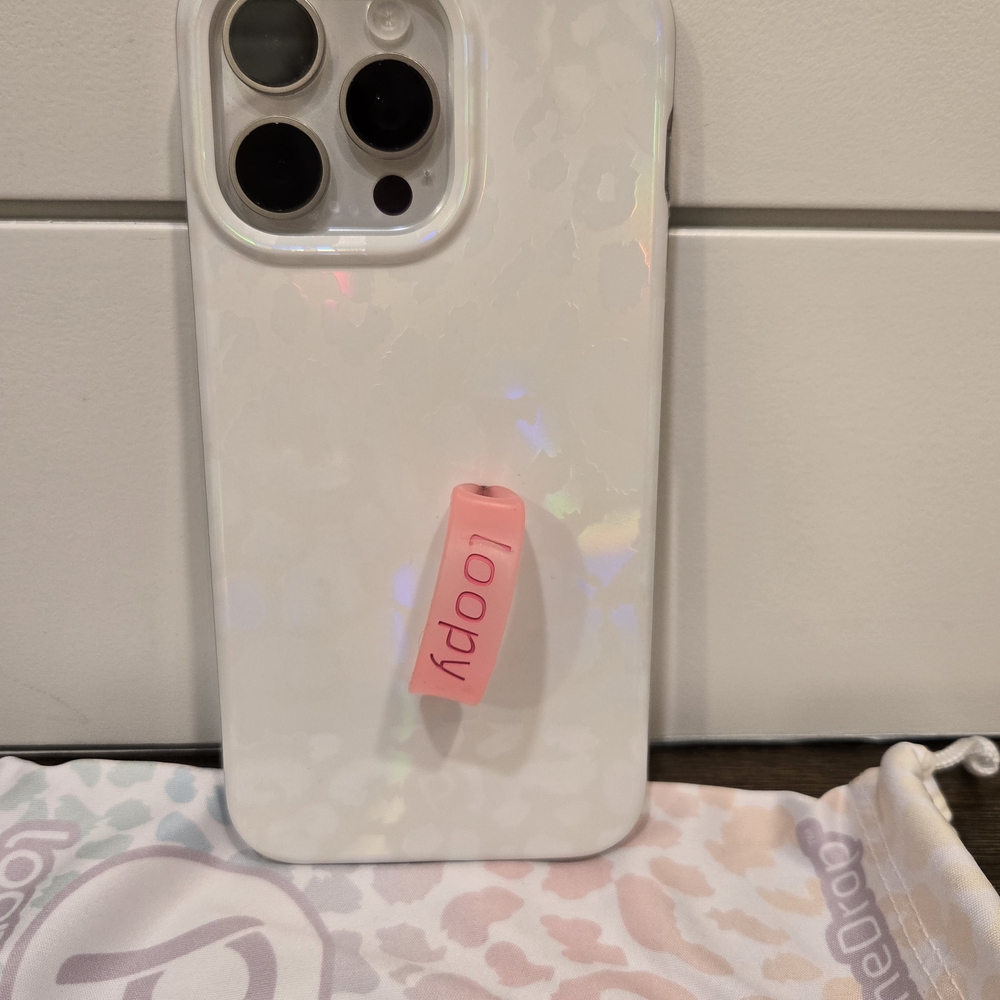 Loopy Case Iridescent White Leopard Phone Case with Pink Loop iPhone 15 Pro Max